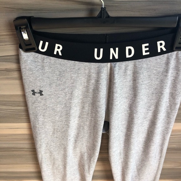 Under Armour gray and black leggings size XS active wear gym pants sport…​ - Picture 3 of 7